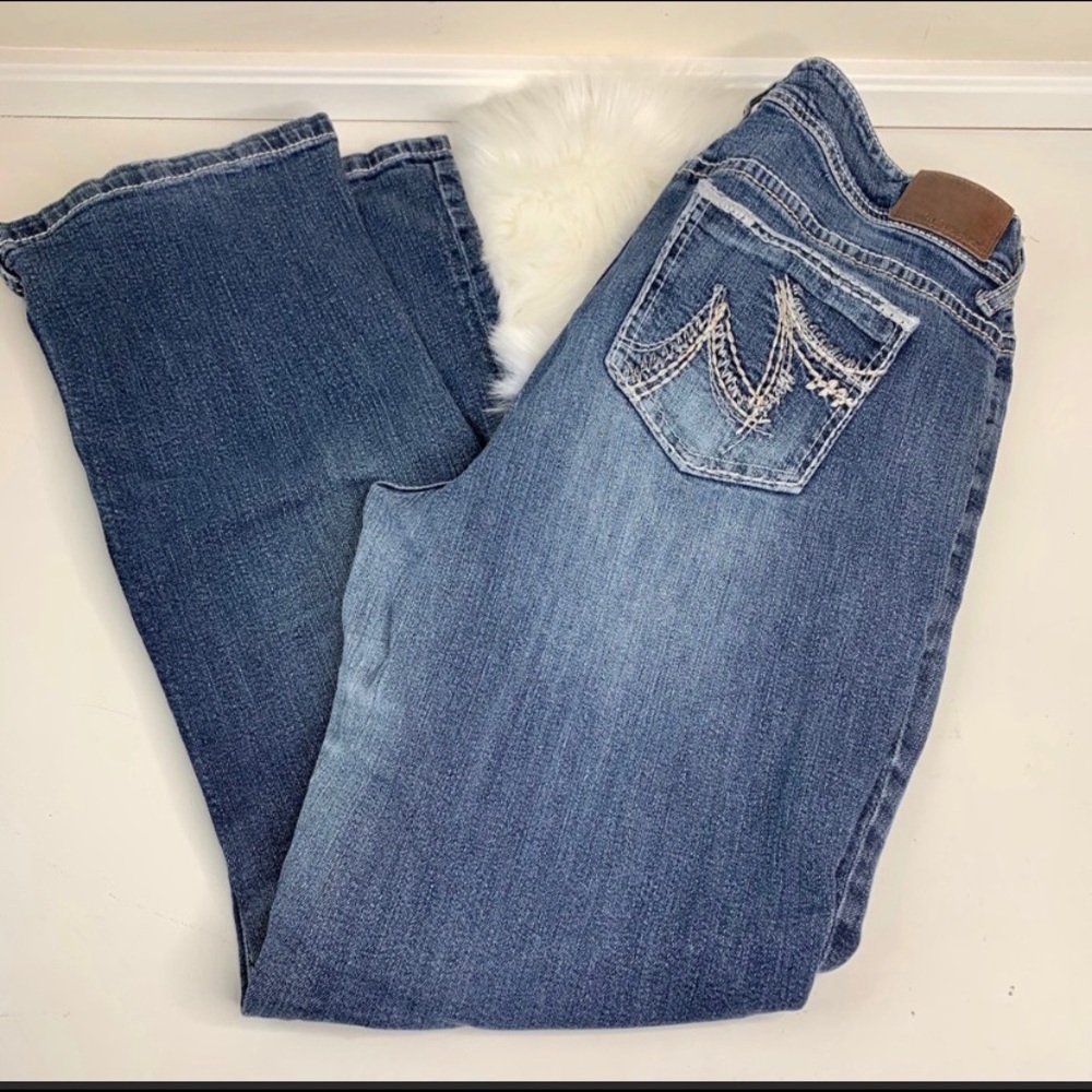 Maurices regular 18 blue jeans